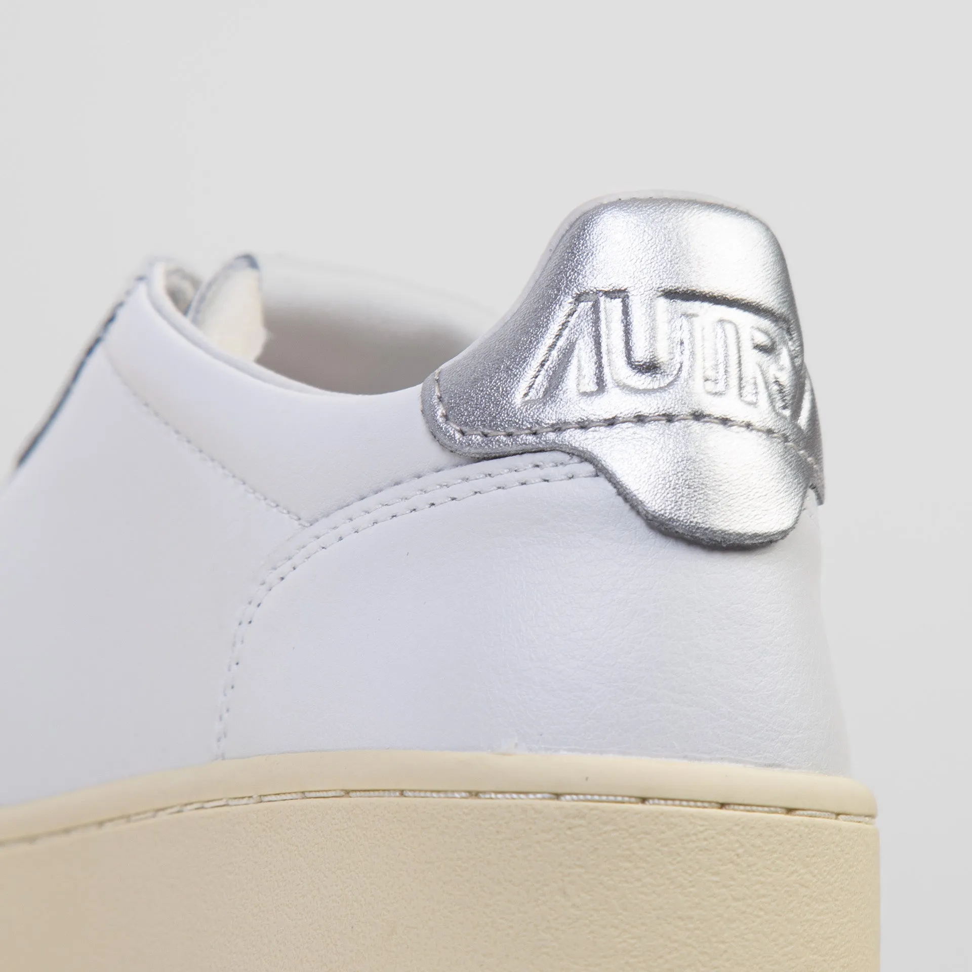 AUTRY SNEAKERS AULW-LL 05