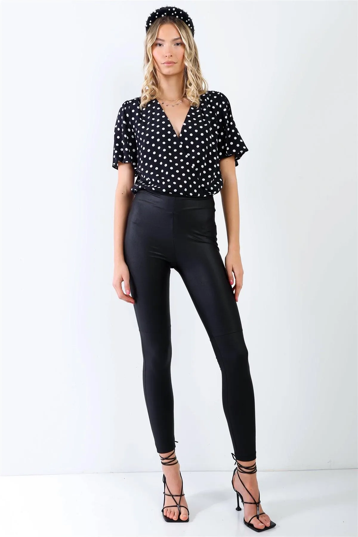 Black & White Polka Dot Front Wrap V-Neck Short Sleeve Bodysuit /1-3-2