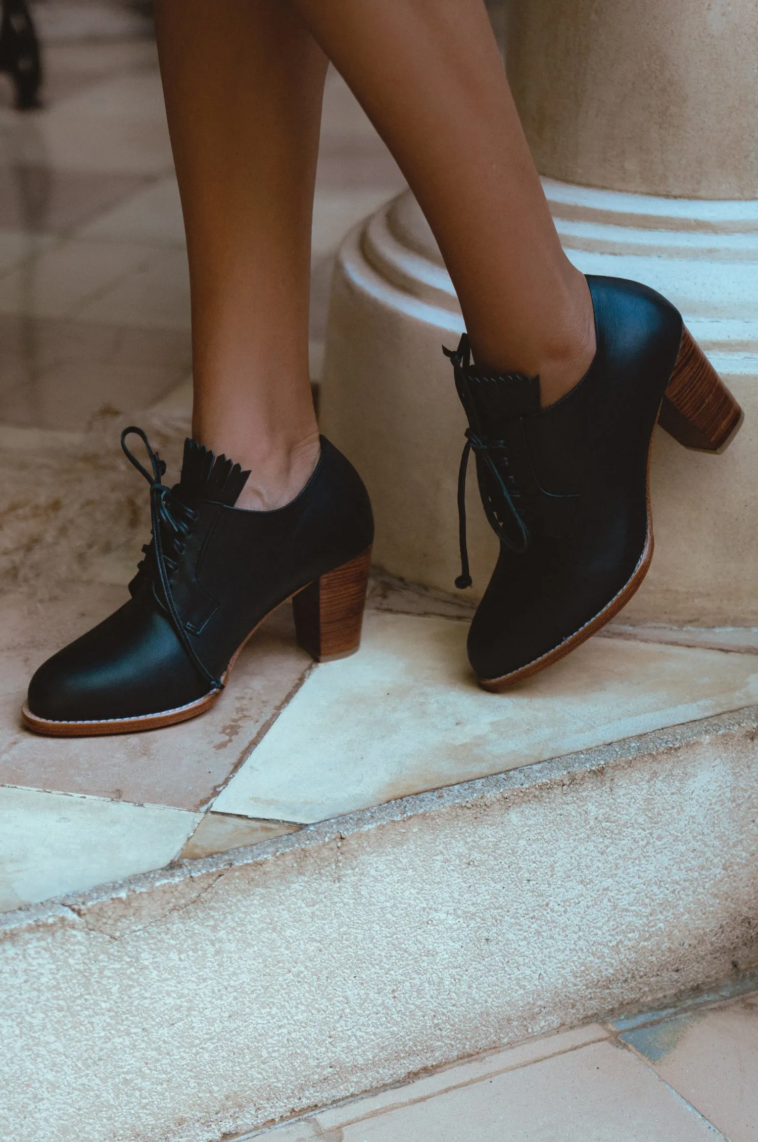 Lyon Lace-up Leather Oxfords