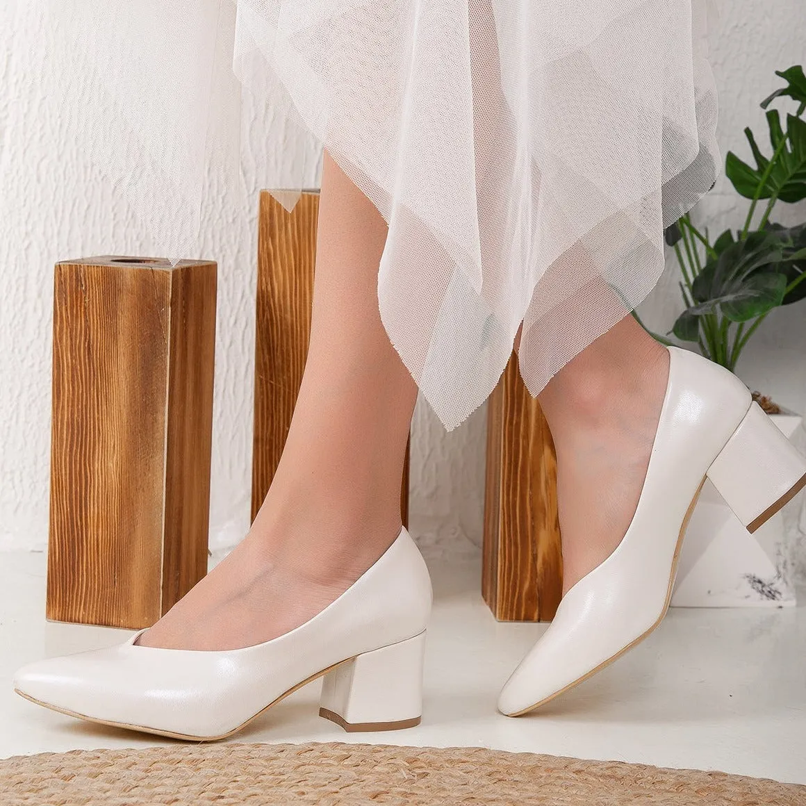 Mariam - Ivory Block Heel Stiletto